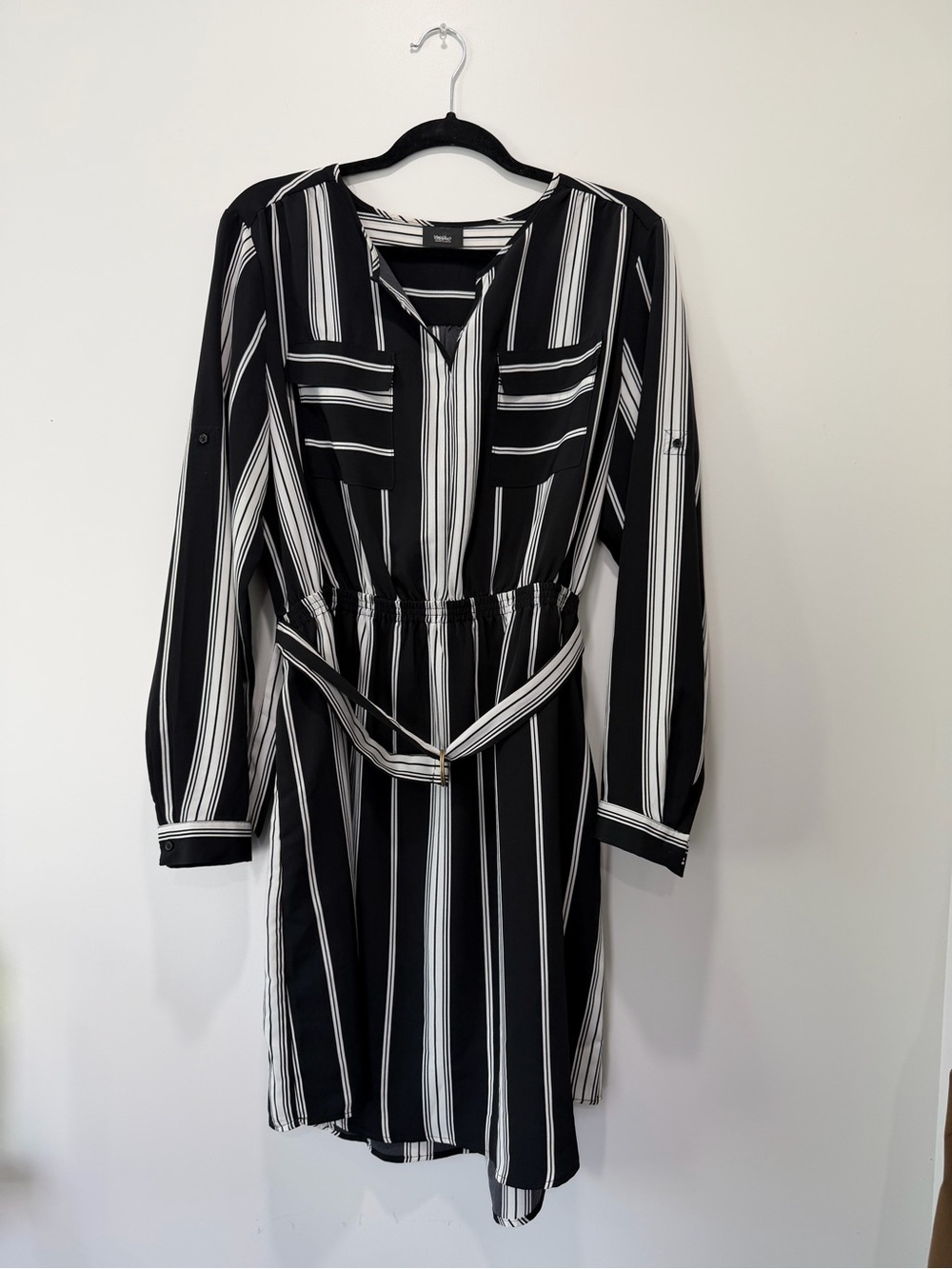 Mossimo Supply Co. Large Black and White Vertical Stripe Long Sleeve Shirt Dress